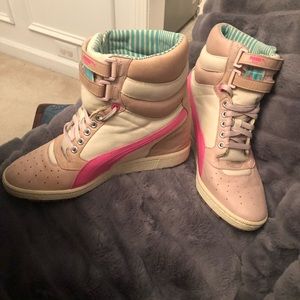 Puma sky wedge sneakers hightops